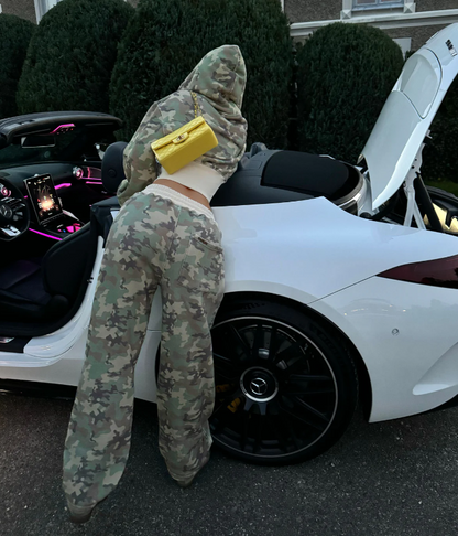 HC - Cropped Hoodie and Joggers Camo Set